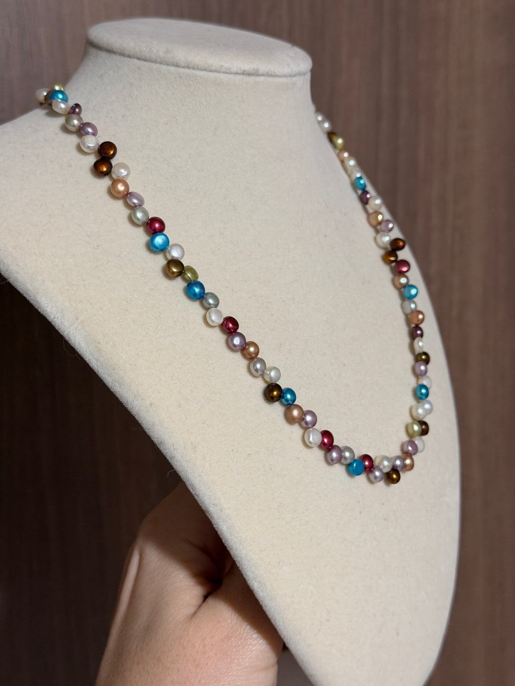 Metallic-Pearl Necklace