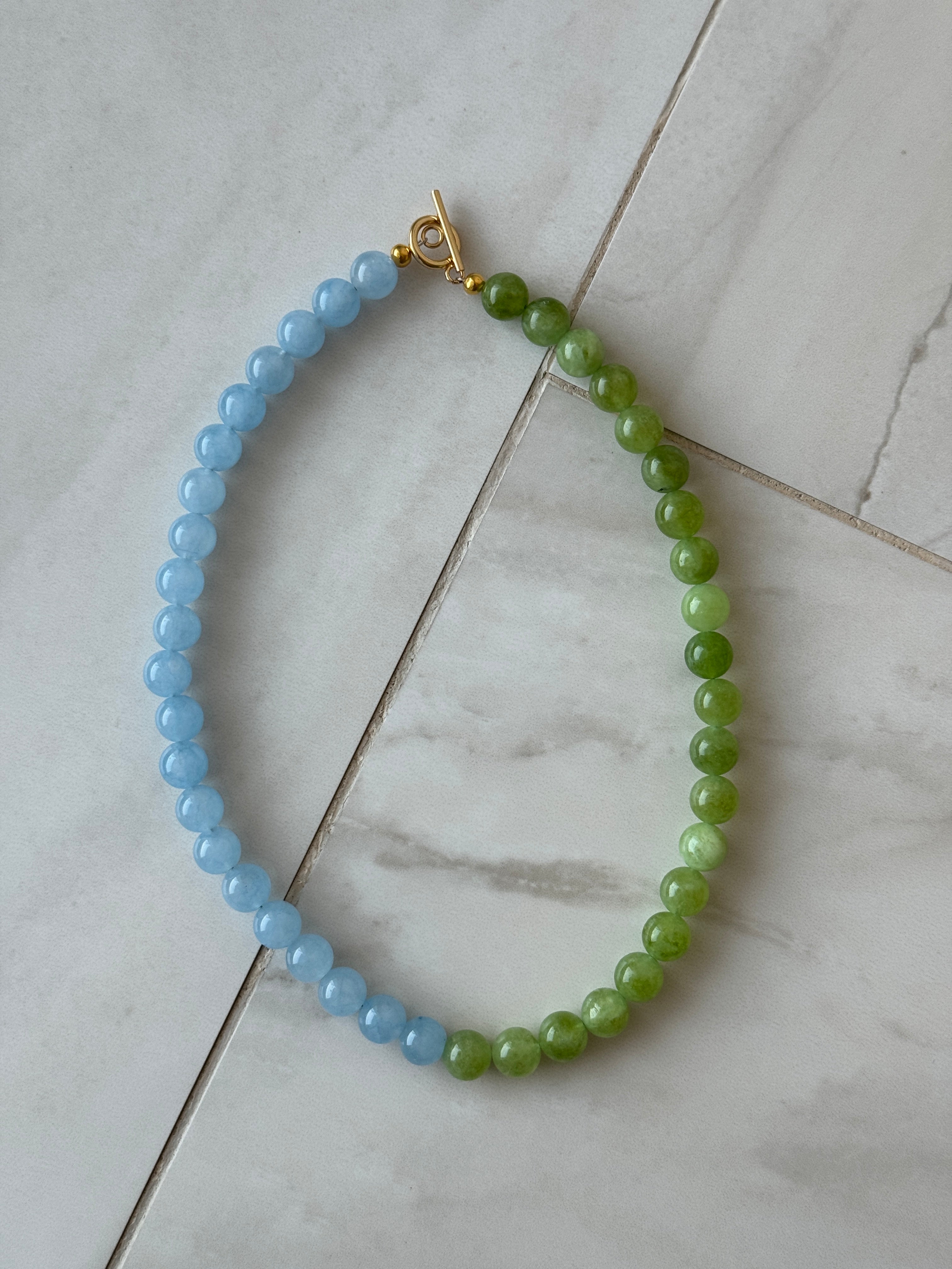 Blue Green Contrast Necklace