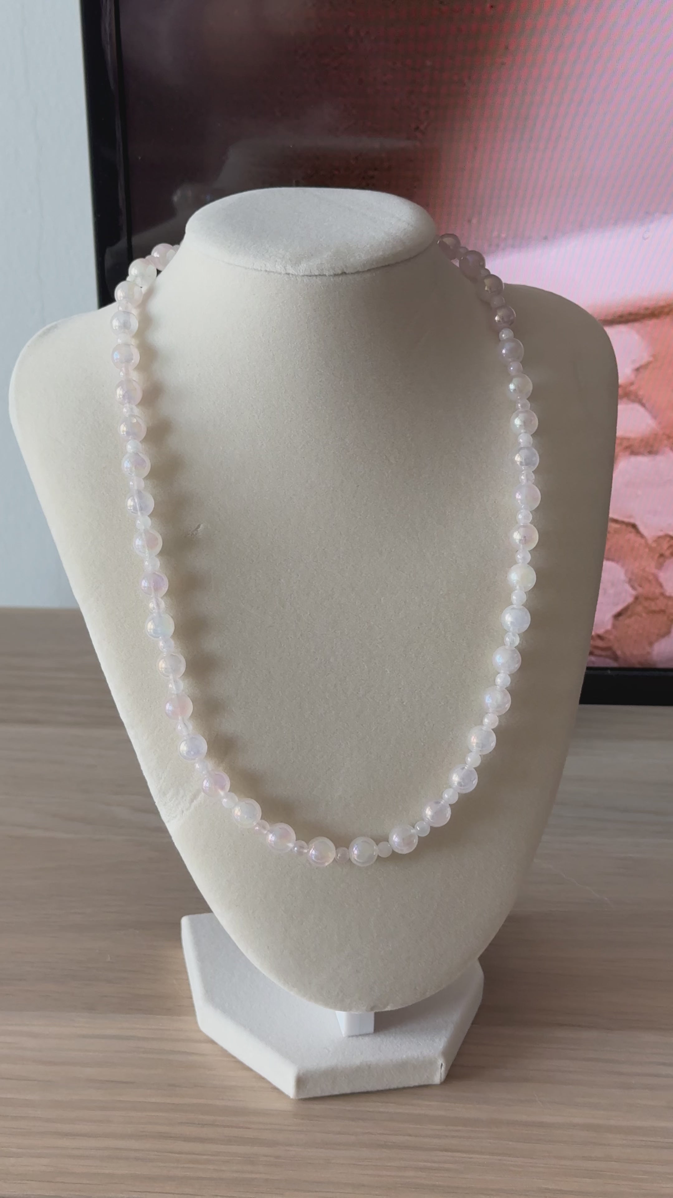 Shiny Rose Quartz Beaded Necklace